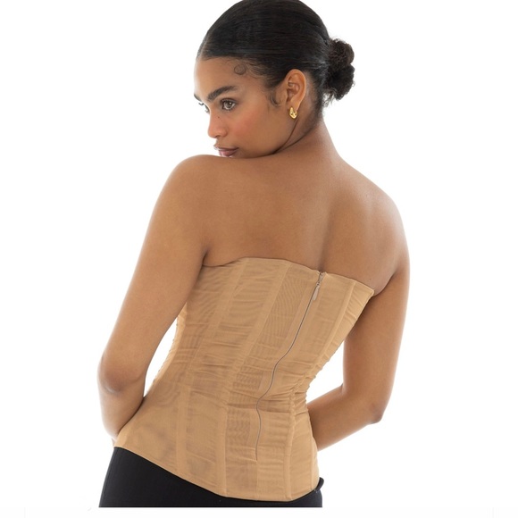 ✨SOLD✨Are You Am I • Suniva corset in nude - Picture 6 of 12